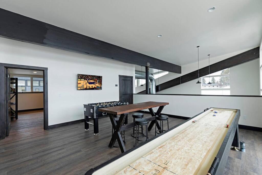 Brand New Upscale Home- Best Location! Whitefish Exteriér fotografie