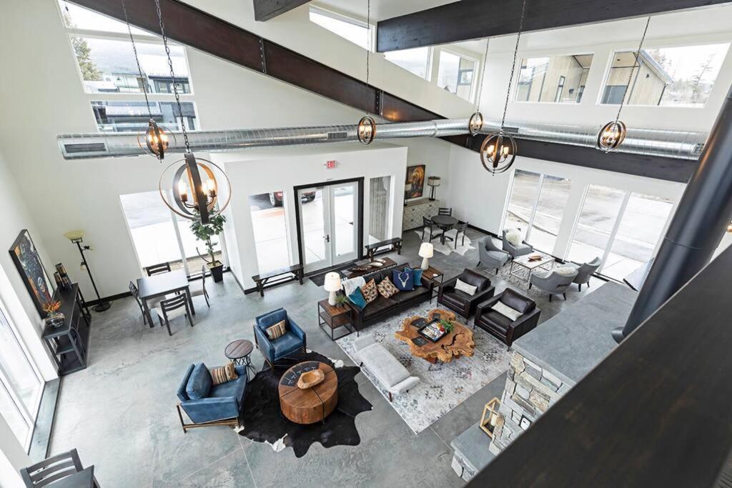 Brand New Upscale Home- Best Location! Whitefish Exteriér fotografie